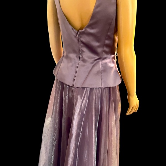 Lilac Evening Gown by Laura Ryner for Dave Johnny. like new, gently worn - Picture 3 of 4